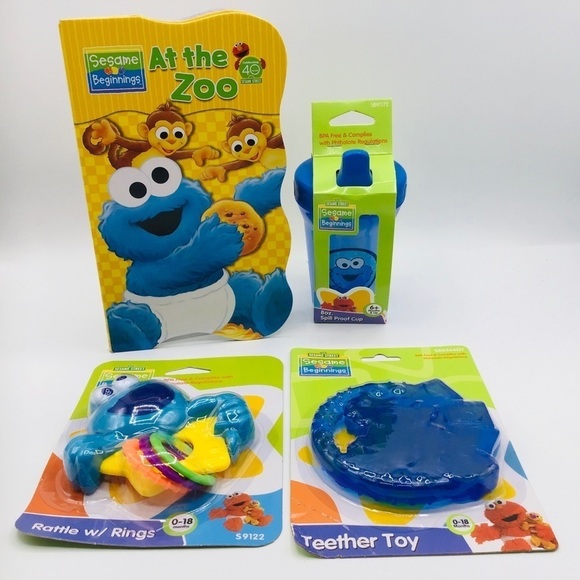 COOKIE Monster Gift Set Sesame Street Baby Unisex Girl Boy Cup Book Teether - Picture 1 of 9